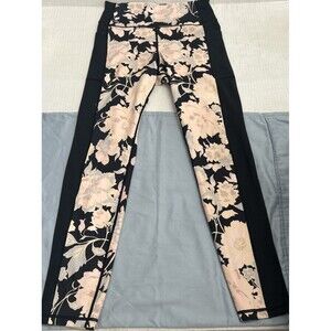 Saltwater Luxe Floral Pant Leggings-Black/beige/pale pink Sz M